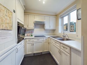 KITCHEN- click for photo gallery